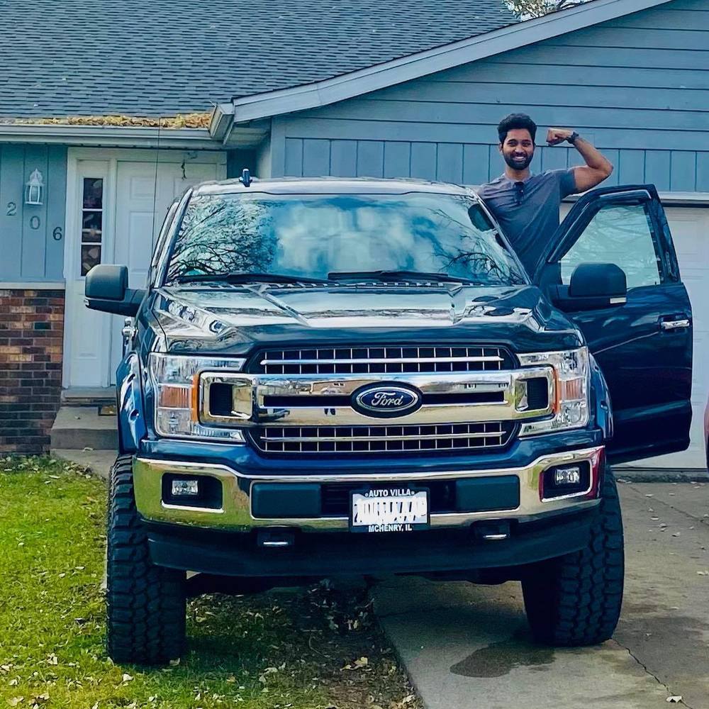 Meet your Posher, Parikshit